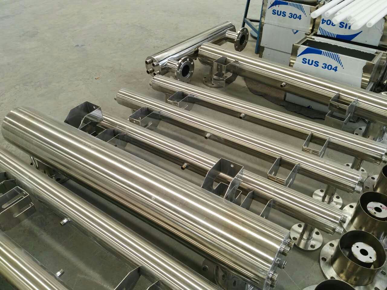 紫外線殺菌器組(zǔ)成結構和工作原理.jpg 紫外線殺菌器組成結構和工作原理.jpg